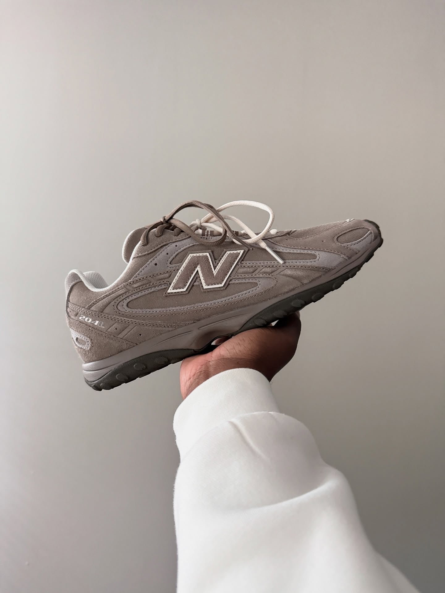New Balance 204L