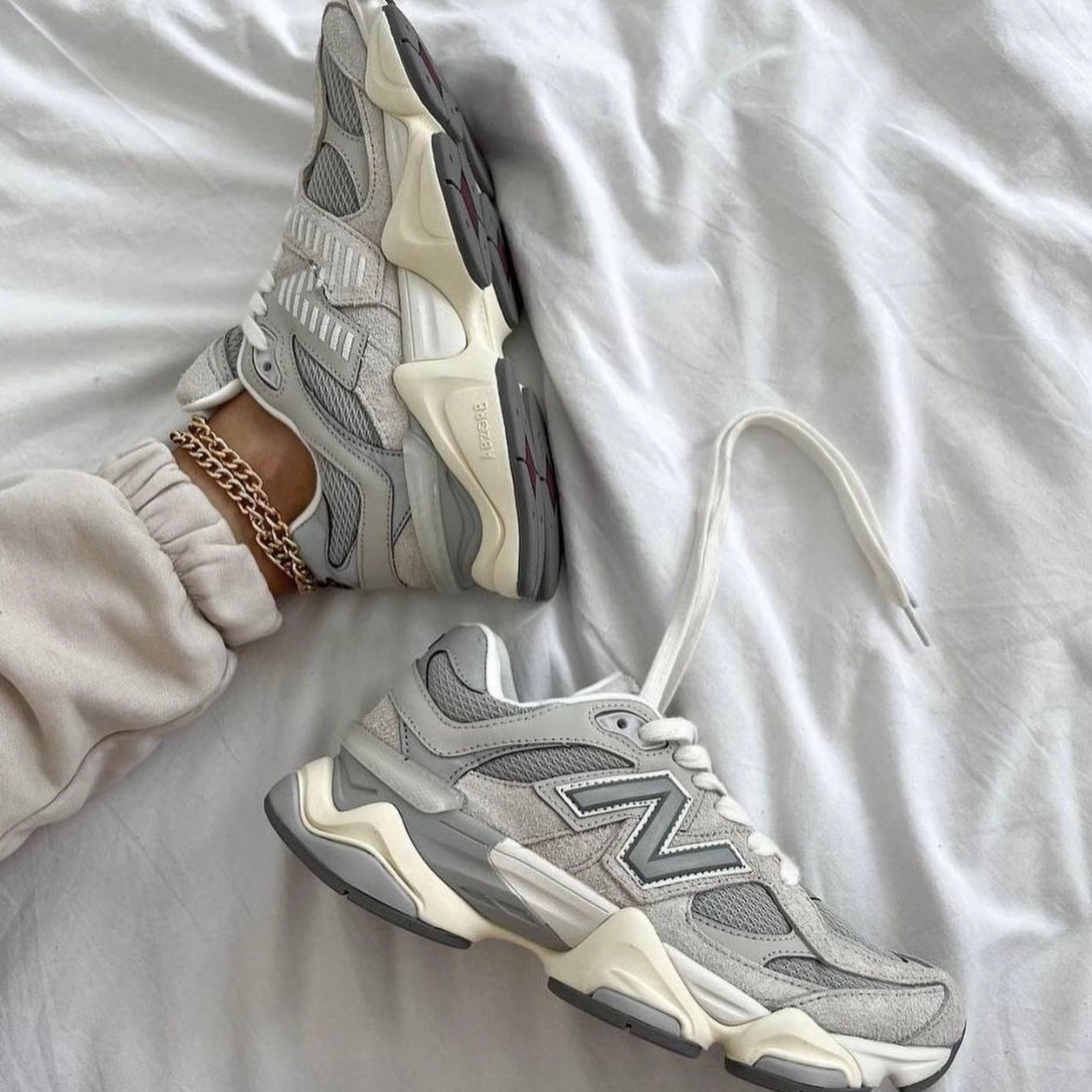 New Balance 9060 SEA SALT ETE24