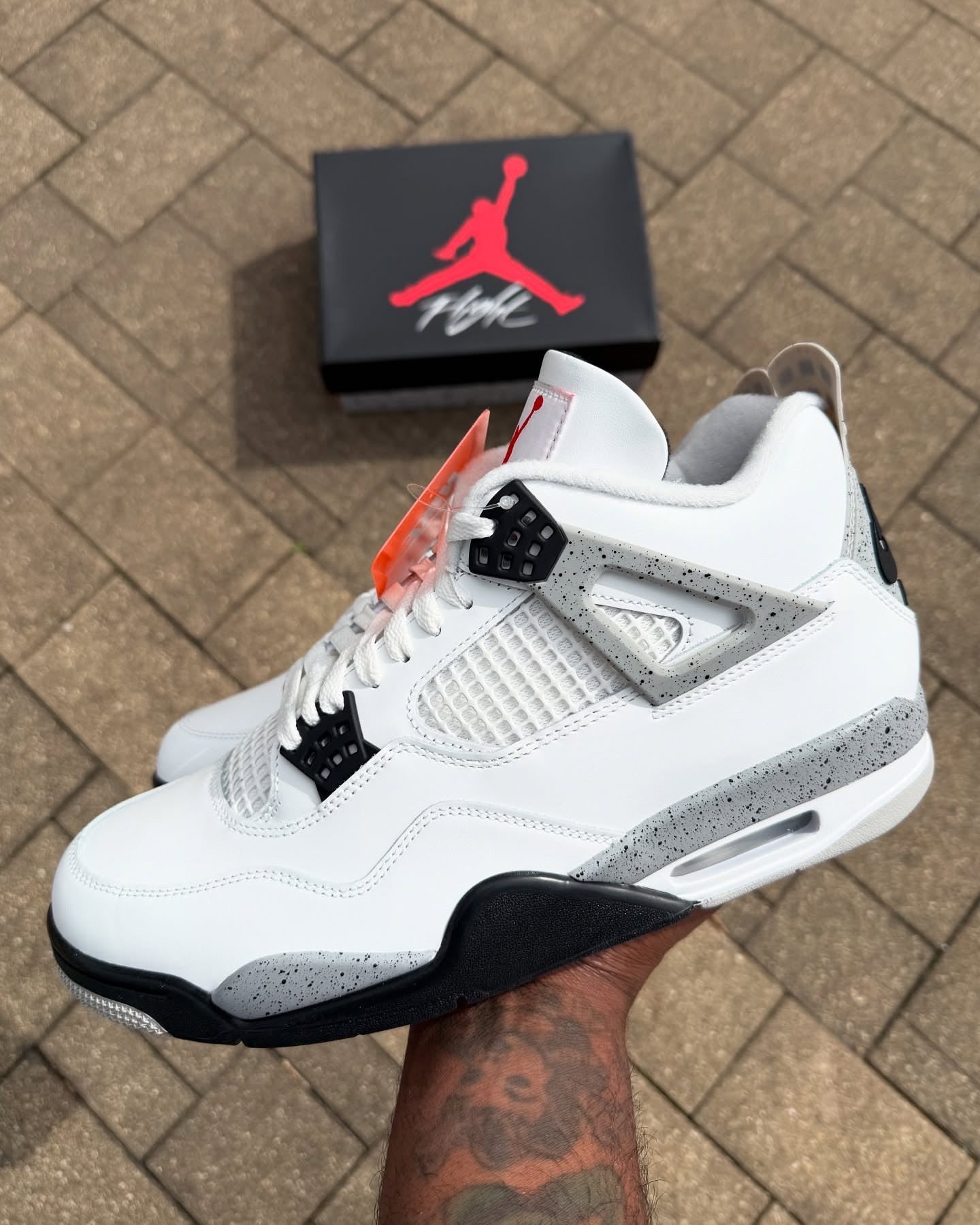 Jordan rétro 4 - White Cement 2025