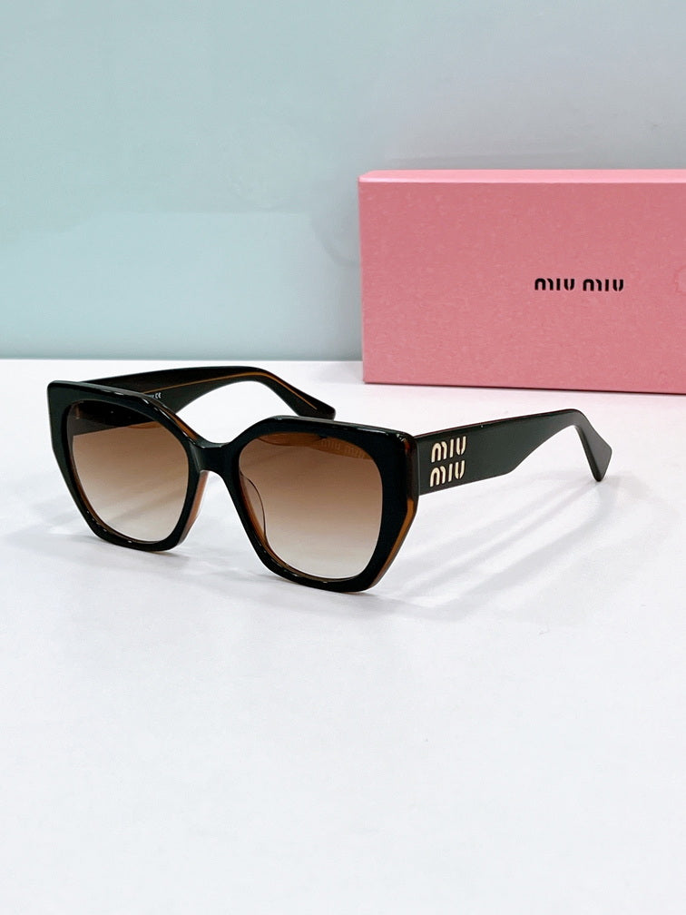 Sunglasses Miu miu 17
