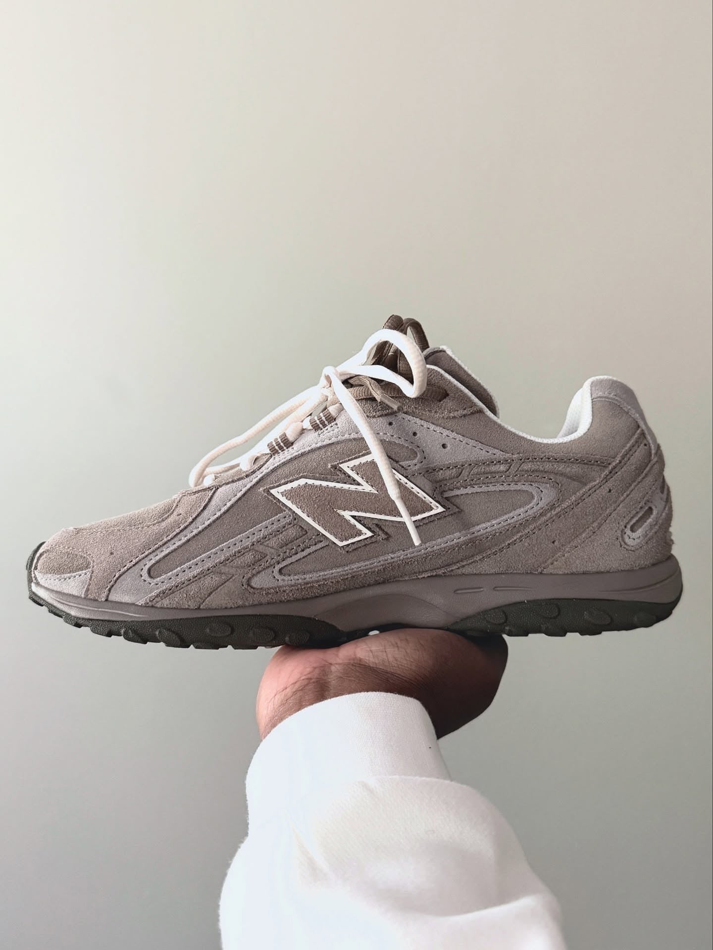 New Balance 204L