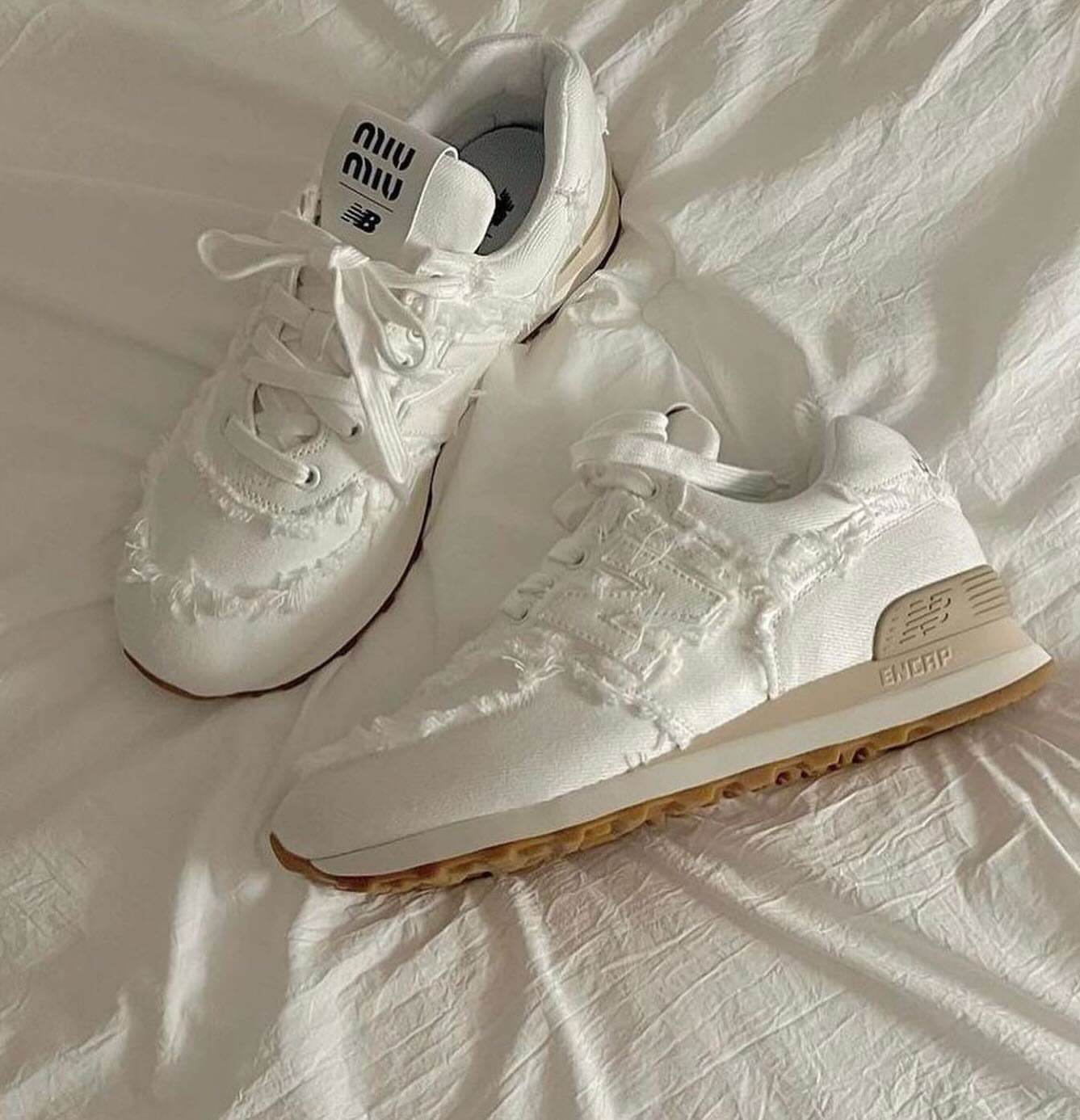 New Balance 574 Miu Miu Denim Blanc | By-Olana