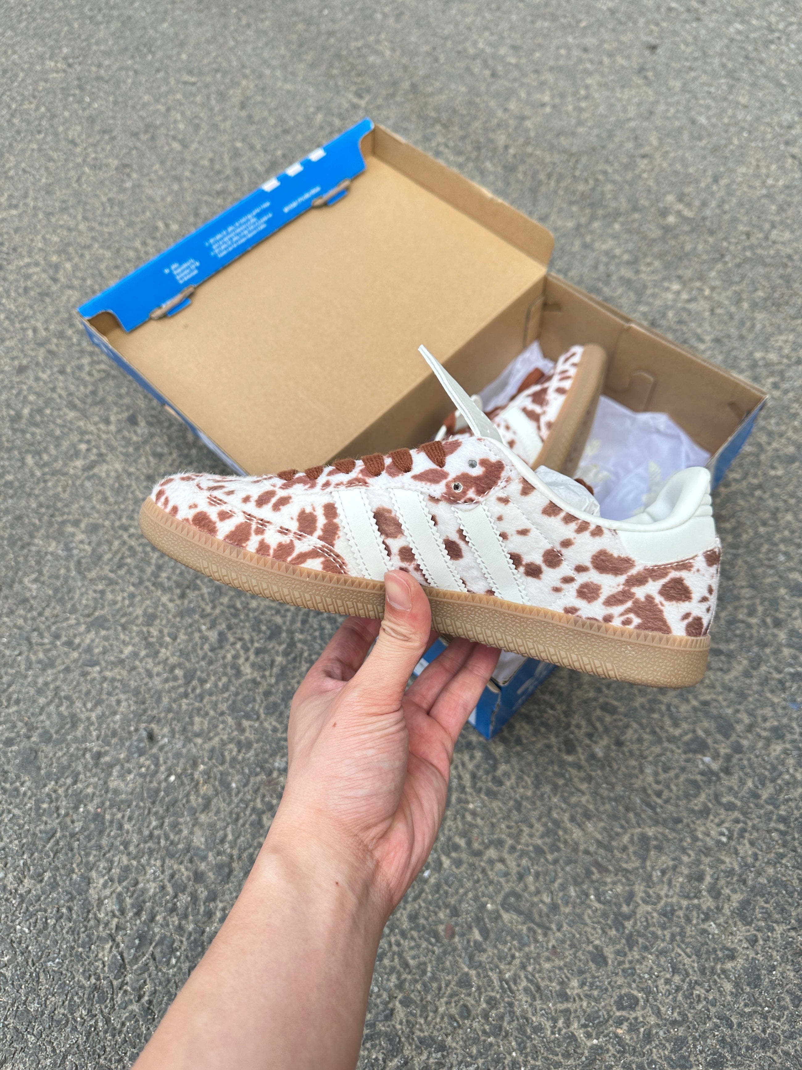 Adidas Samba exclu Byiara 2025 matière peau de vache