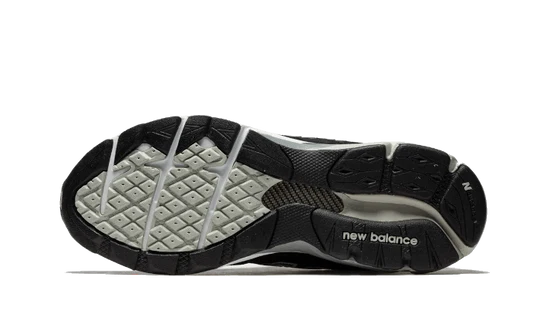 New Balance 990 V3 BLACK WHITE