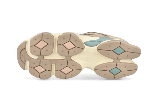 New Balance 9060 IVORY CREAM