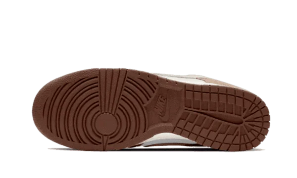 DUNK LOW MEDIUM CURRY