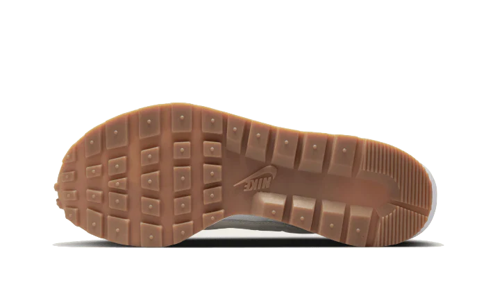 VAPORWAFFLE SACAI SAIL GUM