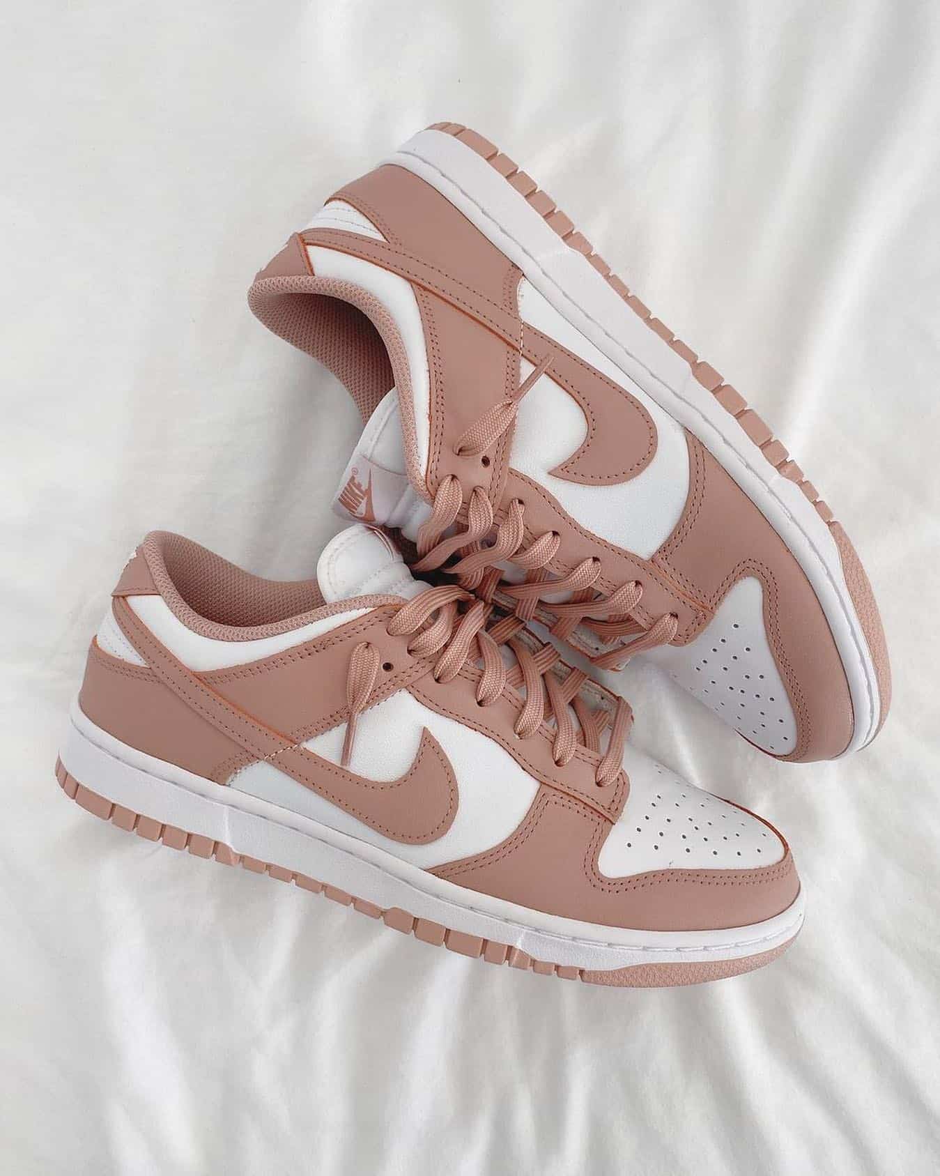 DUNK LOW ROSE WHISPER