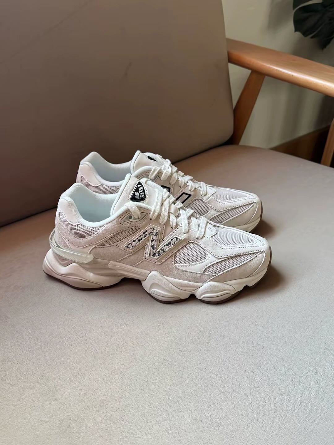 9060 New Balance signe léopard 2025