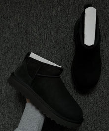 Femme Botte Classic Ultra Mini // BLACK