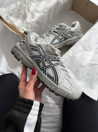 ASICS baskets October 2025