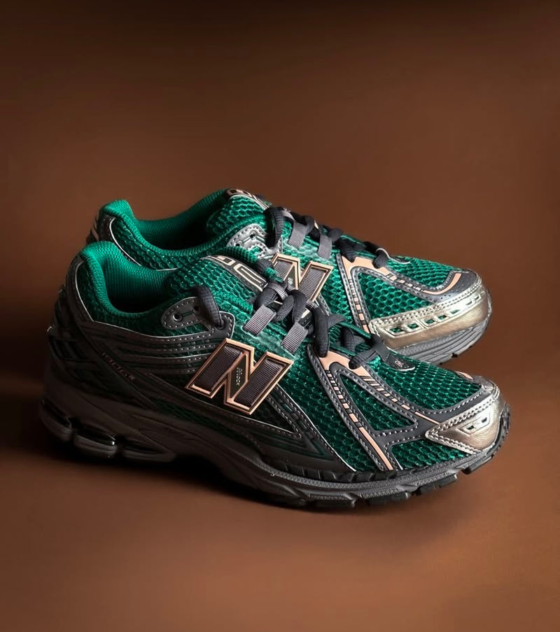 1906a New Balance Inkwell Sea Salt