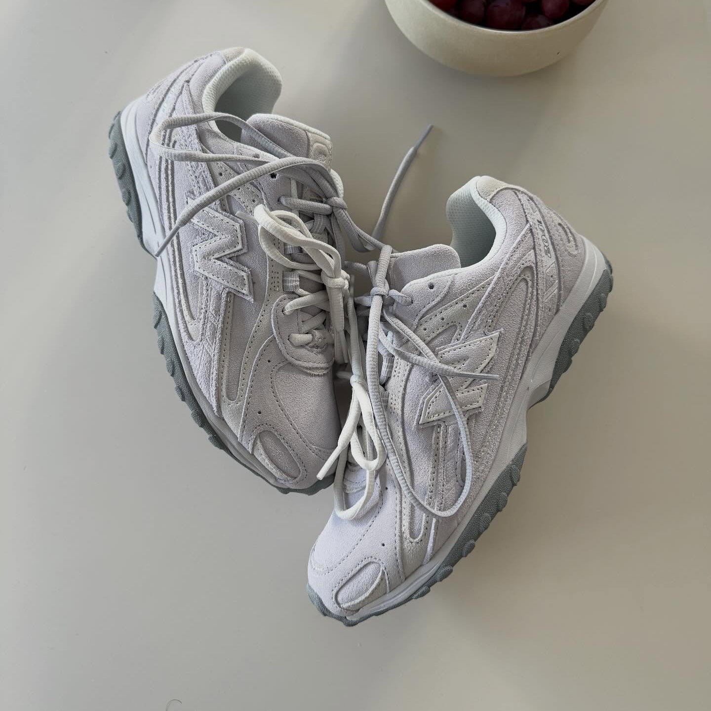 New Balance 204L Grey