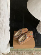 UGG Tasman – chestnut patches