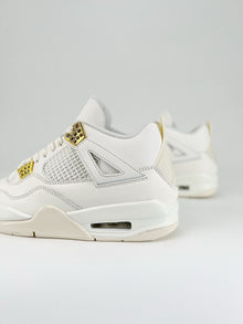 Air Jordan 4 Retro Metallic Gold