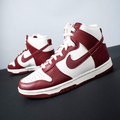 DUNK HIGH SAIL TEAM RED