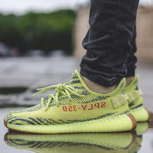 YEEZY BOOST 350 V2 SEMI FROZEN YELLOW