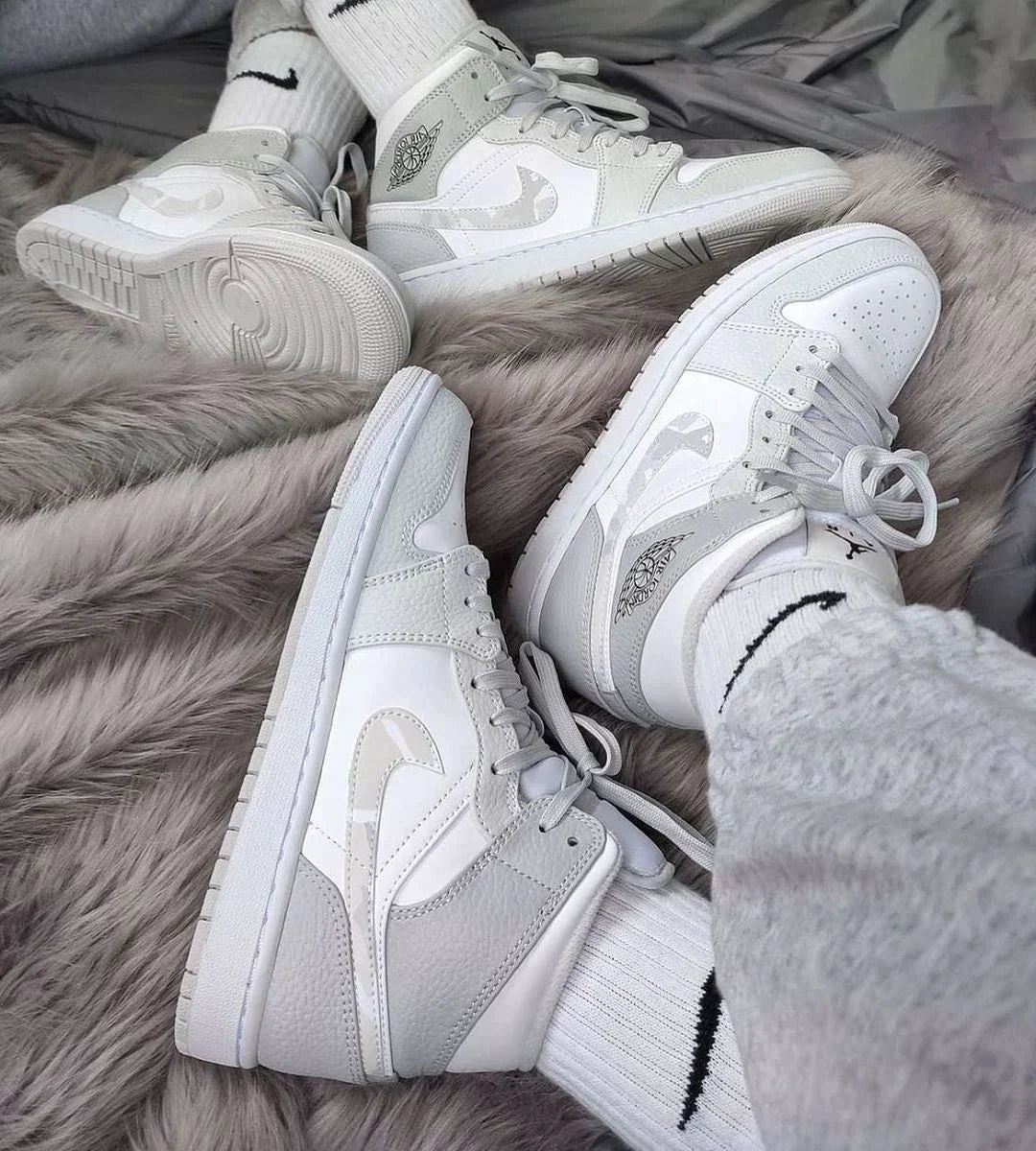 AIR JORDAN 1 MID GREY CAMO