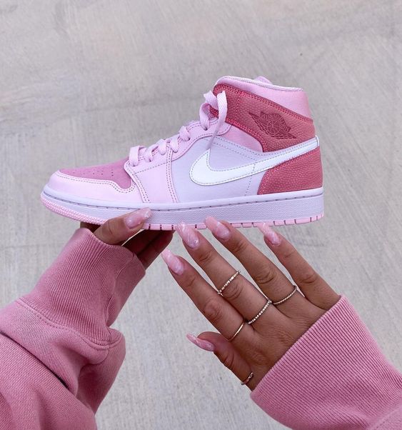 AIR JORDAN 1 MID DIGITAL PINK