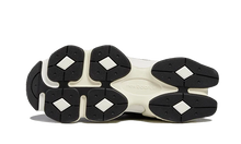 New Balance 9060 BLACK WHITE