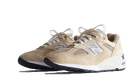 New Balance 990 V2 KITH TANNIN