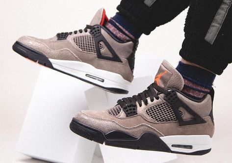 AIR JORDAN 4 TAUPE HAZE