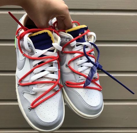 DUNK LOW OFF-WHITE LOT 23