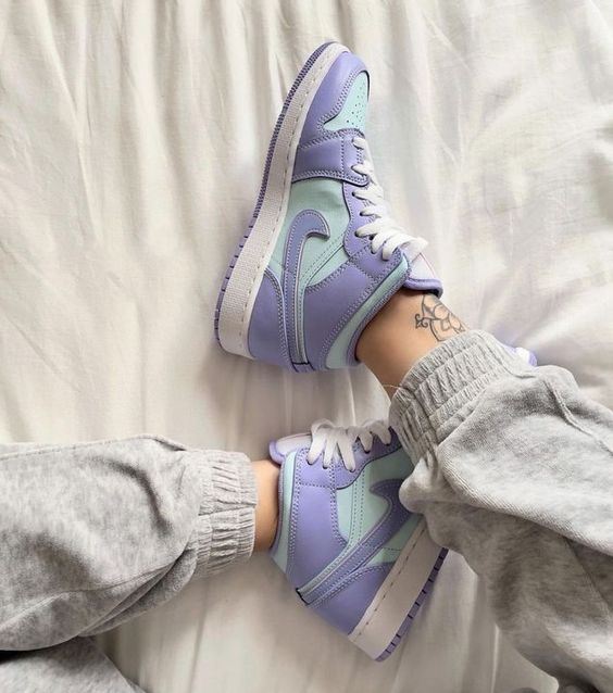 AIR JORDAN 1 MID PURPLE AQUA