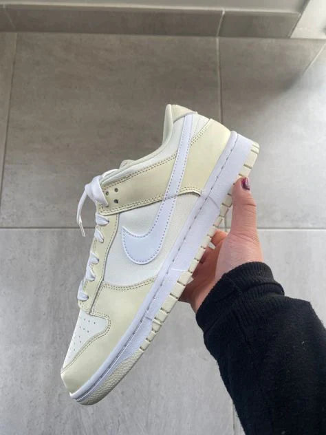 DUNK LOW COCONUT MILK