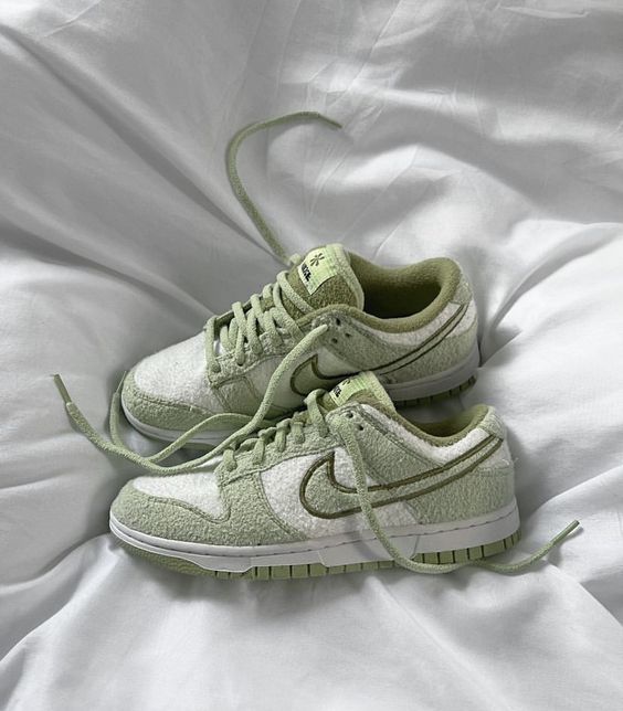 DUNK LOW SE FLEECE GREEN