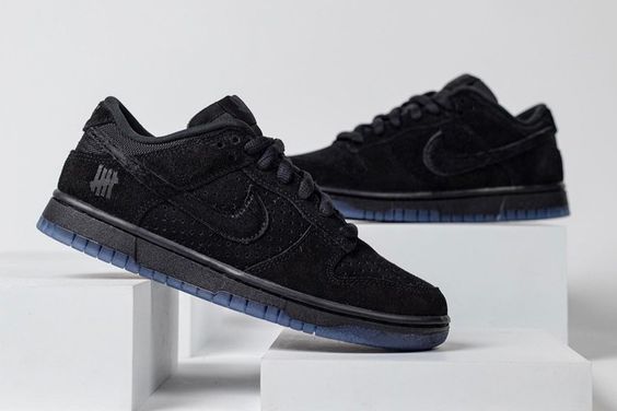 DUNK LOW SP UNDEFEATED 5 ON IT BLACK