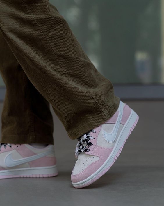 DUNK LOW LX PINK FOAM