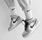 AIR JORDAN 1 MID LIGHT SMOKE GRAY