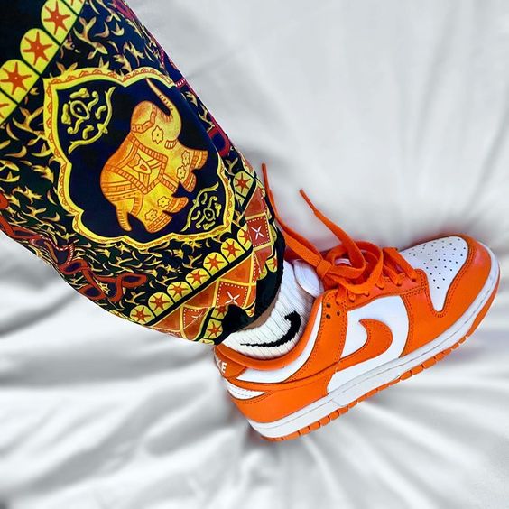 Sneakers - Dunk Low SP Orange Blaze (Syracuse)