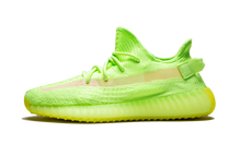 YEEZY BOOST 350 V2 GLOW IN THE DARK