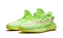 YEEZY BOOST 350 V2 GLOW IN THE DARK