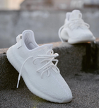 YEEZY BOOST 350 V2 CREAM TRIPLE WHITE