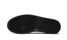 AIR JORDAN 1 MID SE CARBON FIBER