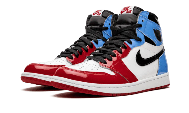 AIR JORDAN 1 RETRO HIGH FEARLESS UNC CHICAGO