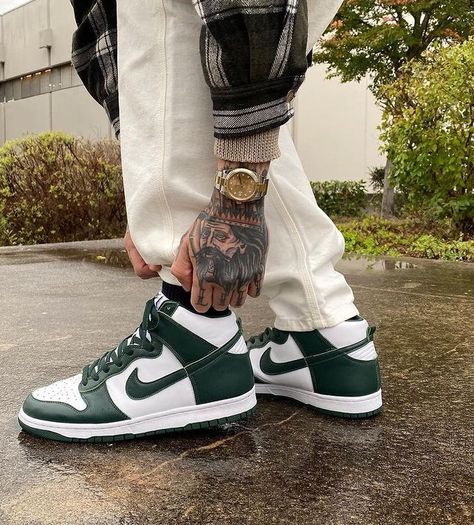 DUNK HIGH SPARTAN GREEN | By-Olana