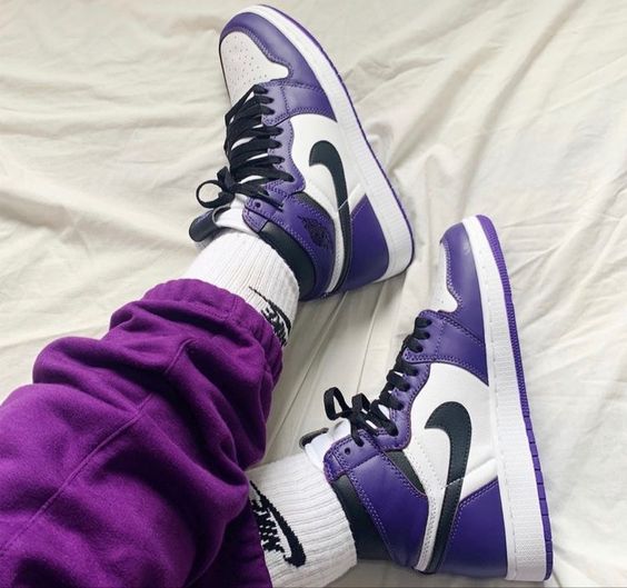 AIR JORDAN 1 RETRO HIGH OG COURT PURPLE WHITE