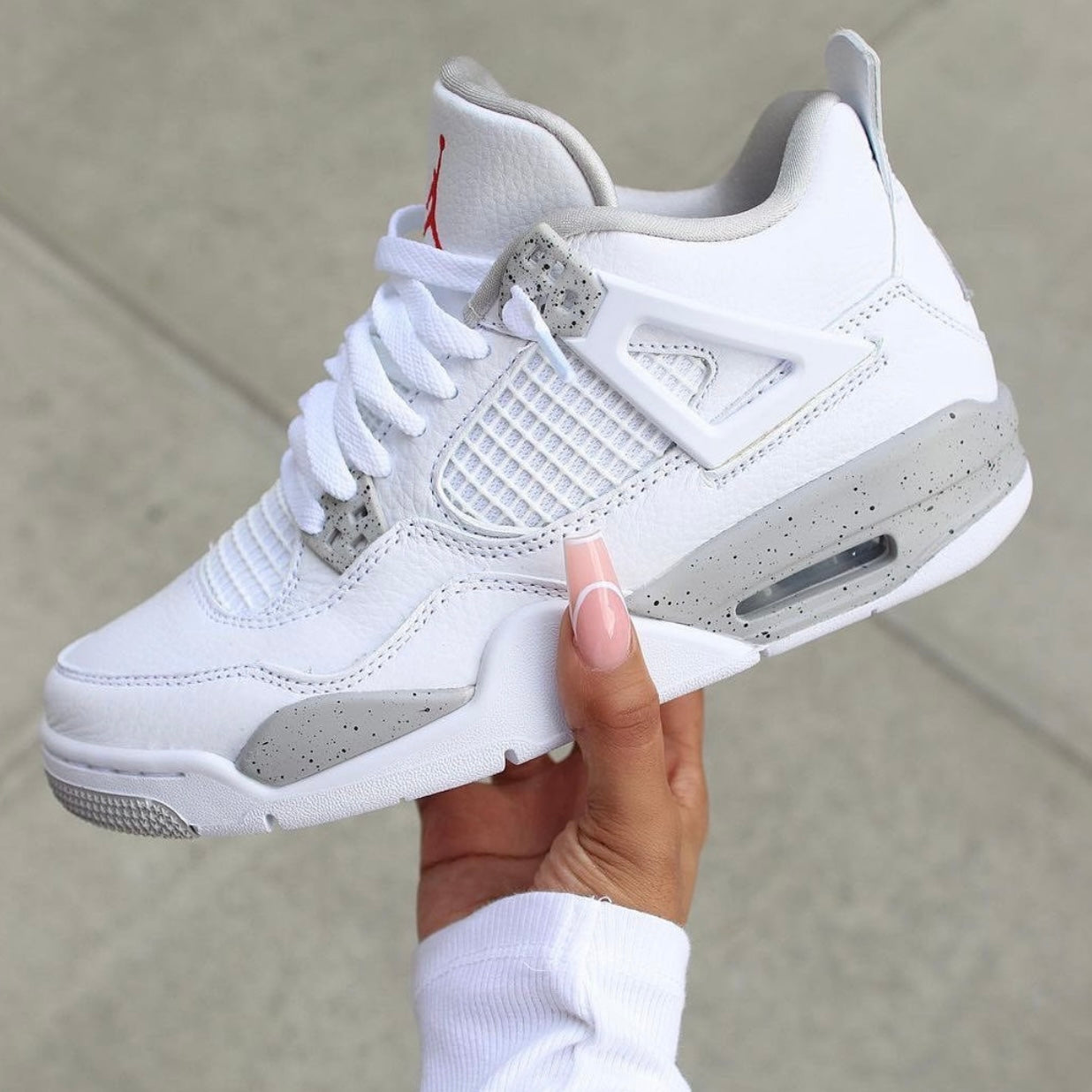 AIR JORDAN 4 TECH WHITE (WHITE OREO)