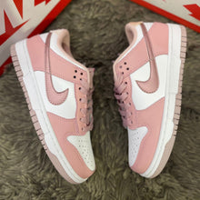 DUNK LOW PINK VELVET