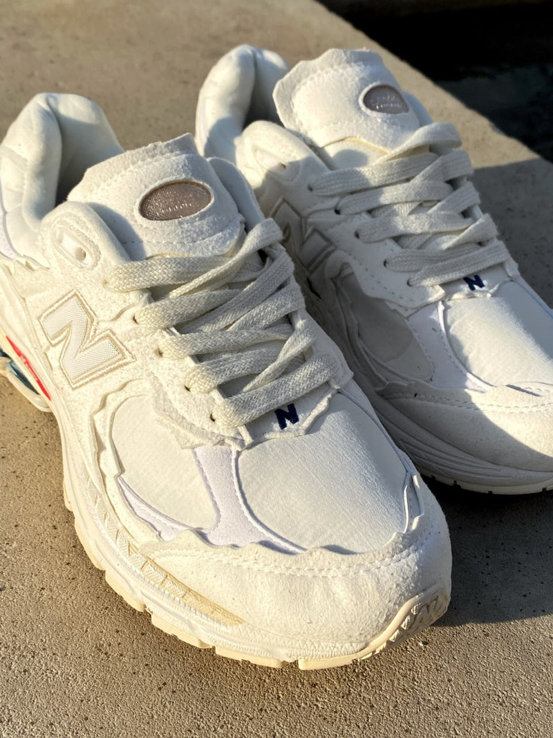 New Balance 2002R WHITE