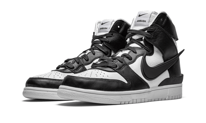 DUNK HIGH AMBUSH BLACK WHITE