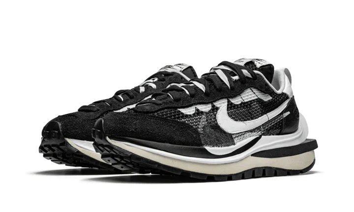 VAPORWAFFLE SACAI BLACK WHITE