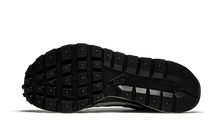 VAPORWAFFLE SACAI BLACK WHITE