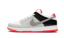 SB DUNK LOW INFRARED