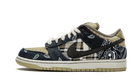 SB DUNK LOW TRAVIS SCOTT