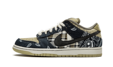 SB DUNK LOW TRAVIS SCOTT